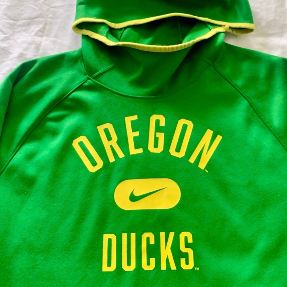 Oregon Ducks Nike Dri-Fit Hoodie Pullover Sweatshirt Green Yellow
DD6259-377 - Picture 2 of 10